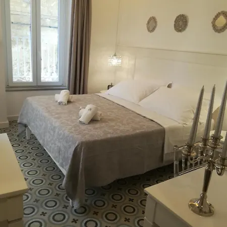 Bellavita Guest house